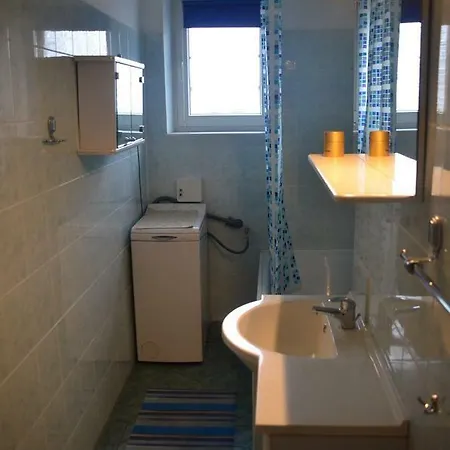 Dark Amber- 3 Grand Piano Świnoujście